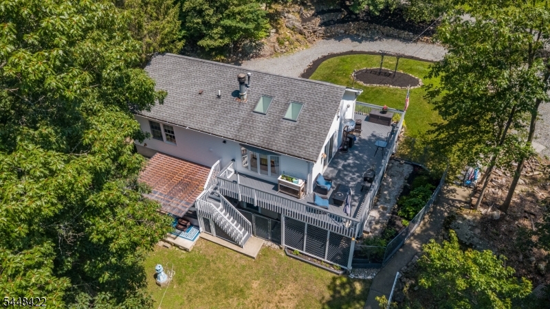 38 Oneida Avenue Hopatcong NJ 07843
