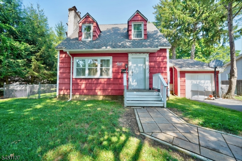 17 Orchard Street Pompton Lakes NJ 07442