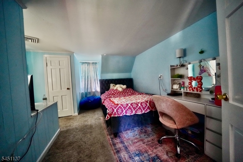 17 Orchard Street Pompton Lakes NJ 07442