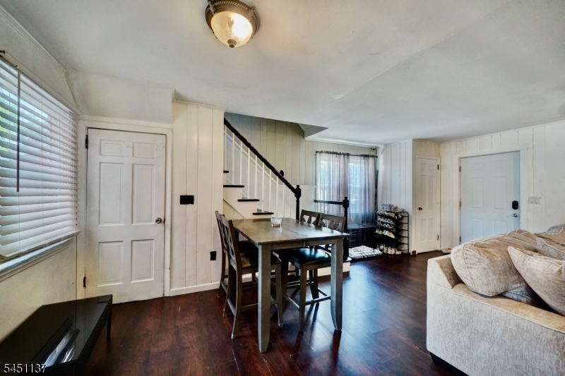 17 Orchard Street Pompton Lakes NJ 07442