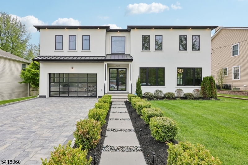 424 E Ridgewood Avenue Paramus NJ 07652