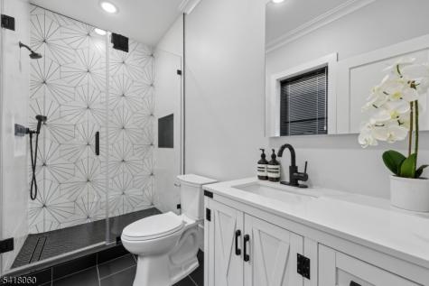 424 E Ridgewood Avenue Paramus NJ 07652