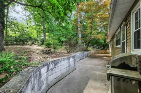 297 Pines Lake Drive E Wayne NJ 07470