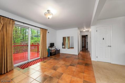 8 Cold Spring Drive Vernon NJ 07422