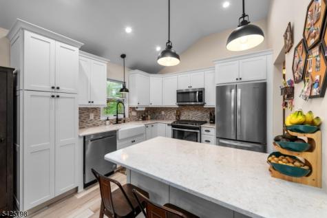 8 Cold Spring Drive Vernon NJ 07422