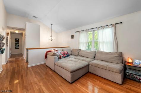 8 Cold Spring Drive Vernon NJ 07422