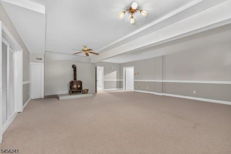 8 Meadowlark Way East Amwell NJ 08551