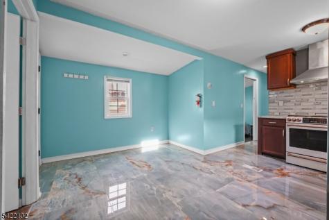 21 Helen Moonachie NJ 07074
