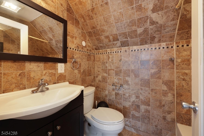 2106 Kay Avenue Union NJ 07083