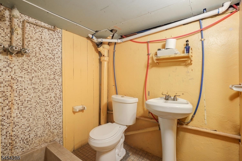 2106 Kay Avenue Union NJ 07083