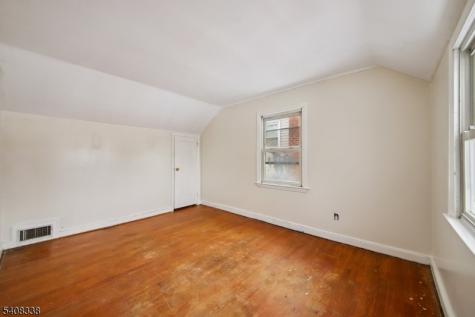 13 Greenwood Avenue West Orange NJ 07052