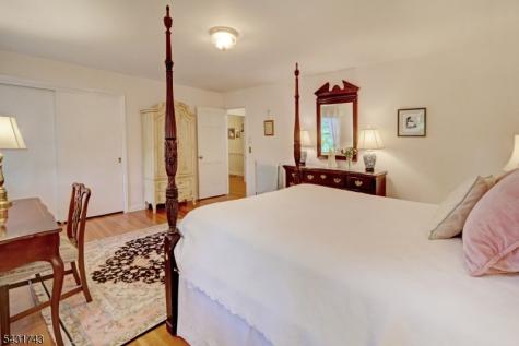 47 Lisa Drive Chatham NJ 07928