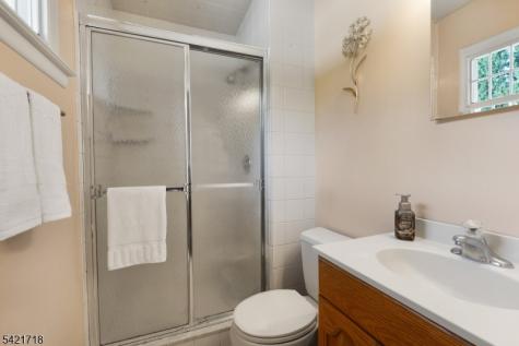 13 Hillside Drive Clinton NJ 08809