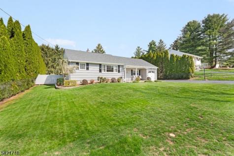 13 Hillside Drive Clinton NJ 08809