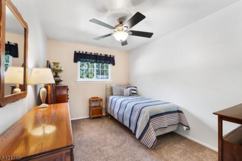 13 Hillside Drive Clinton NJ 08809