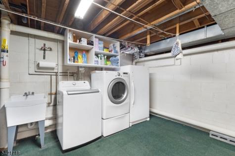 13 Hillside Drive Clinton NJ 08809