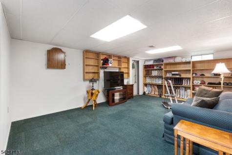 13 Hillside Drive Clinton NJ 08809