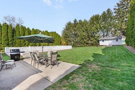 13 Hillside Drive Clinton NJ 08809