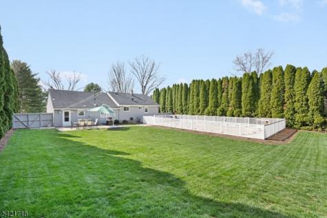 13 Hillside Drive Clinton NJ 08809