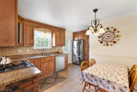 13 Hillside Drive Clinton NJ 08809