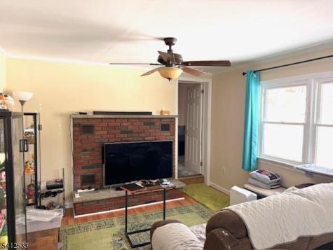 136 Dupont Avenue Hopatcong NJ 07843