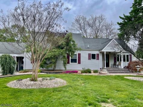 94 Bennington Parkway Franklin NJ 08823