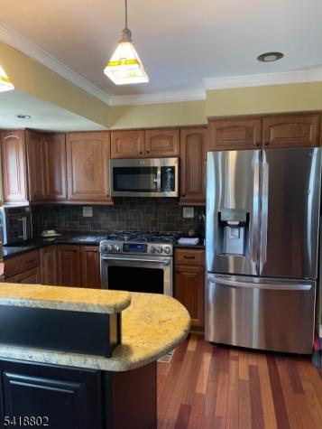 94 Bennington Parkway Franklin NJ 08823