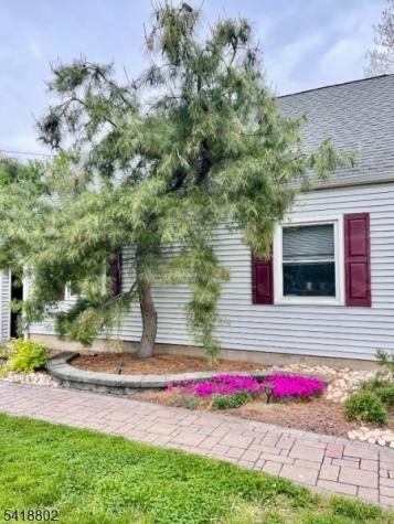 94 Bennington Parkway Franklin NJ 08823