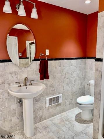 94 Bennington Parkway Franklin NJ 08823