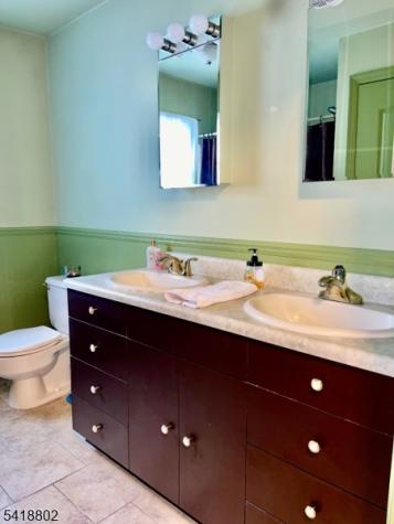 94 Bennington Parkway Franklin NJ 08823