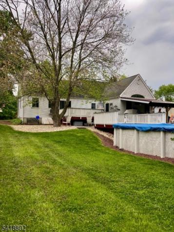 94 Bennington Parkway Franklin NJ 08823