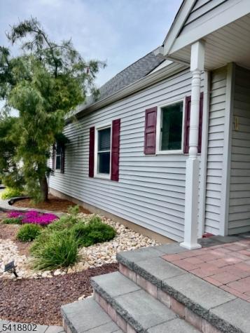94 Bennington Parkway Franklin NJ 08823
