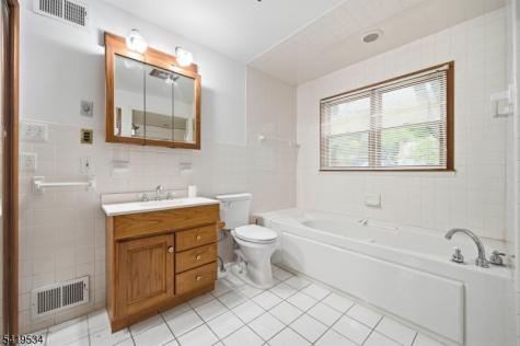 27 Knollwood Road Morristown NJ 07960