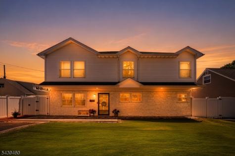 88 Leber Avenue Carteret NJ 07008