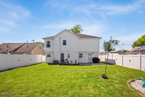 88 Leber Avenue Carteret NJ 07008