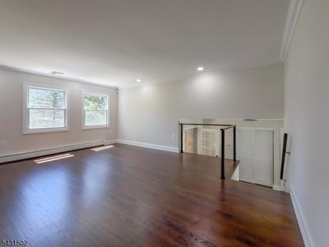 8 Woodland Drive Washington NJ 07853