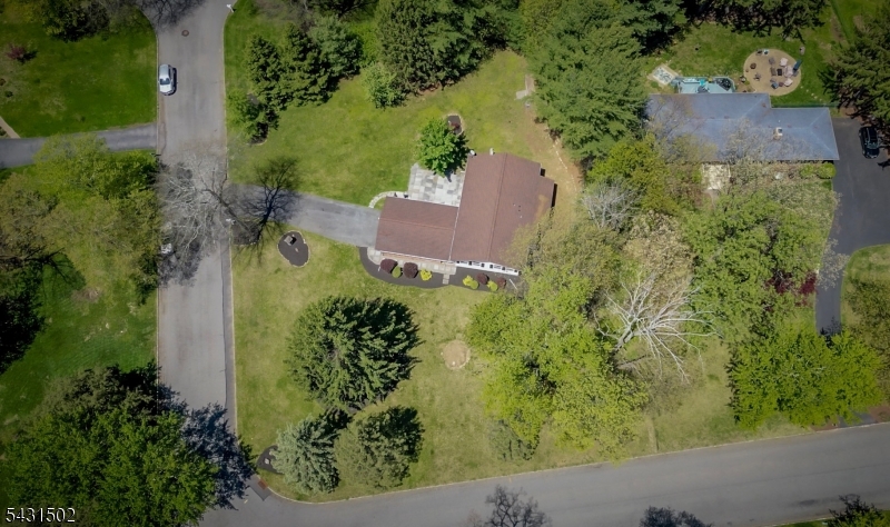 8 Woodland Drive Washington NJ 07853