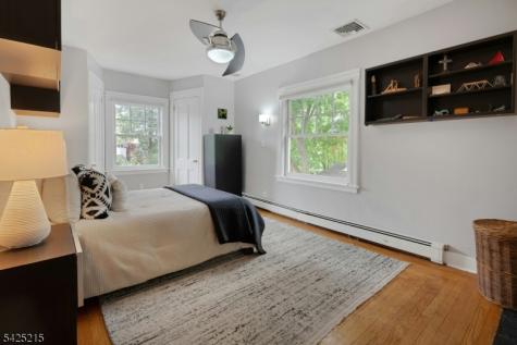 375 Up Mountain Avenue Montclair NJ 07043