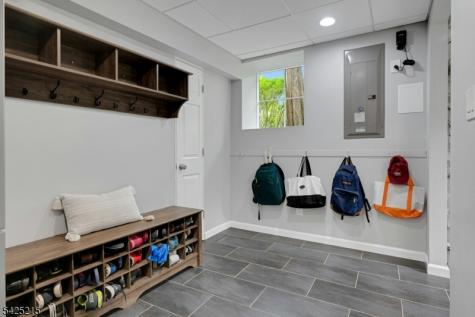 375 Up Mountain Avenue Montclair NJ 07043