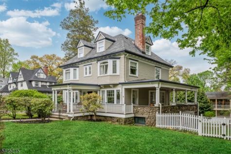 375 Up Mountain Avenue Montclair NJ 07043