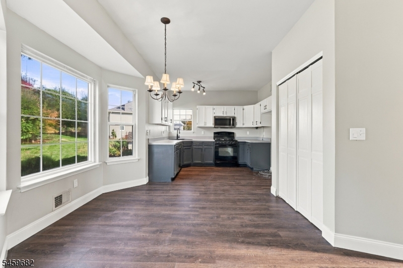 15 Canterbury Lane Mansfield NJ 07840