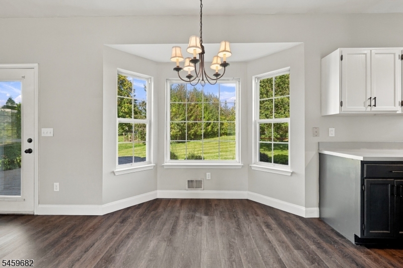15 Canterbury Lane Mansfield NJ 07840