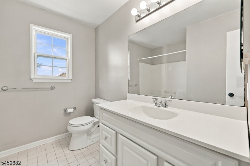 15 Canterbury Lane Mansfield NJ 07840
