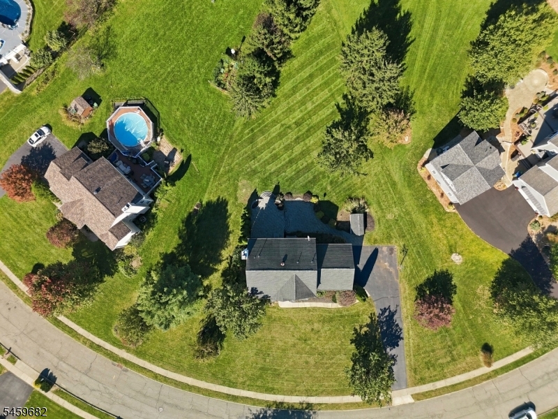 15 Canterbury Lane Mansfield NJ 07840