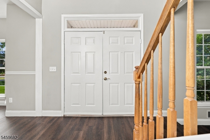 15 Canterbury Lane Mansfield NJ 07840