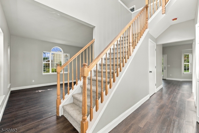 15 Canterbury Lane Mansfield NJ 07840