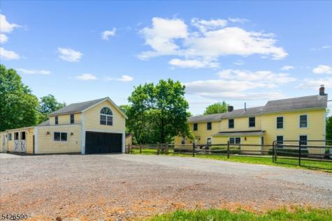 179 Lindbergh Road East Amwell NJ 08525