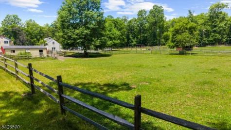 179 Lindbergh Road East Amwell NJ 08525