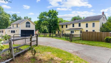 179 Lindbergh Road East Amwell NJ 08525