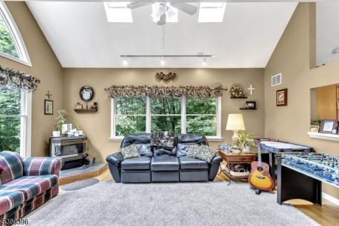 18 Hickory Run Road Lebanon NJ 07830